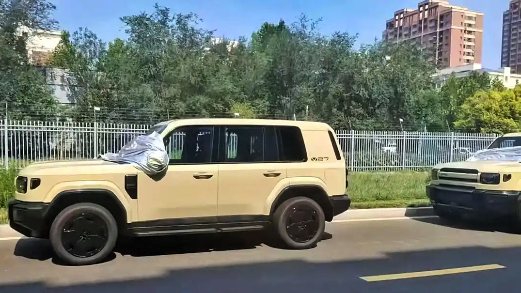  Кроссовер Chery iCar V27 заметили без камуфляжа. «Живые» фото и новые подробности