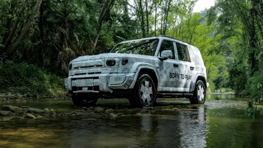  Кроссовер iCaur V27 раскрыли на «шпионских» снимках от Chery. Он появится в России