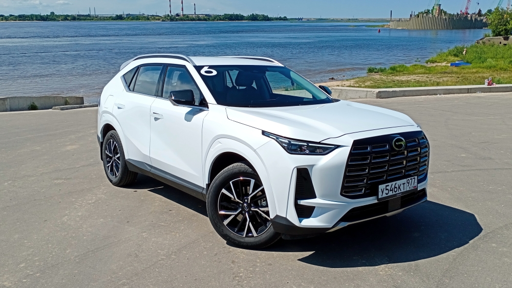  Куда улетел «Дракон»? В комплектациях и вариациях GAC GS8 расставлены все точки над «i»