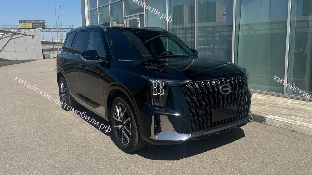 Мест меньше — цена выше. Новая версия кроссовера GAC GS8 GL вышла на рынок России