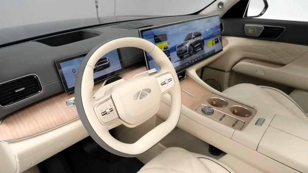 Моделей крупнее у Chery еще не было. Раскрыты характеристики кроссовера Fulwin T11