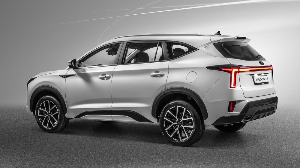 Старт продаж кроссовера «Москвич 8» на базе JAC объявили в России. Цены и комплектации