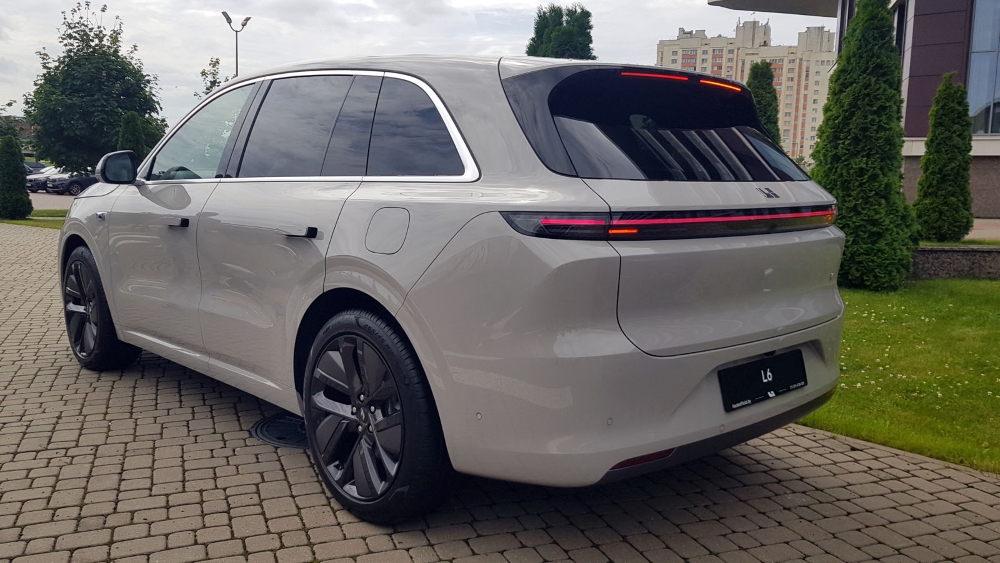 Три модели Li Auto начали официально продавать в Беларуси. Сколько стоят и зачем переплачивать