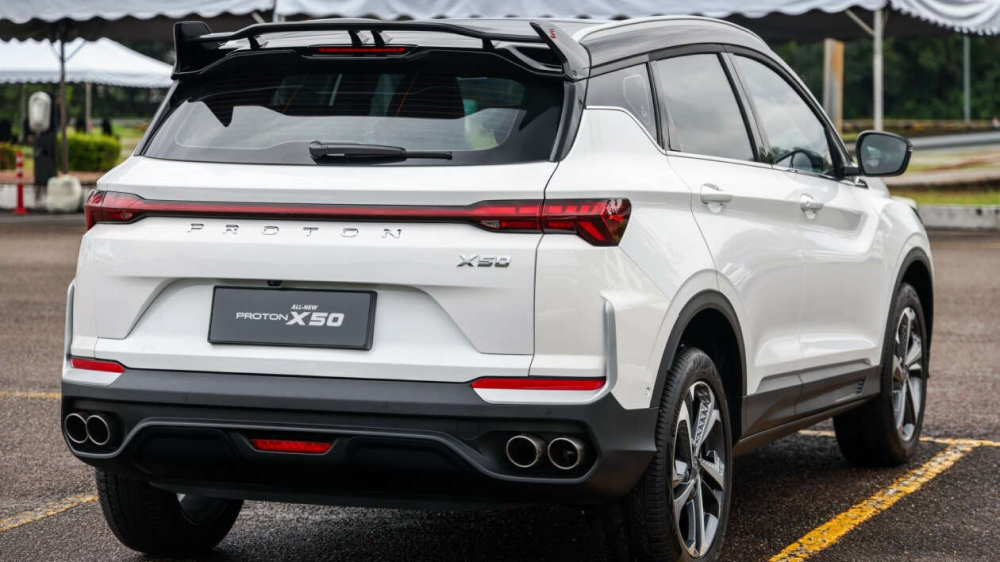 У кроссовера Geely Coolray появилась еще одна копия. У нее уникальный интерьер