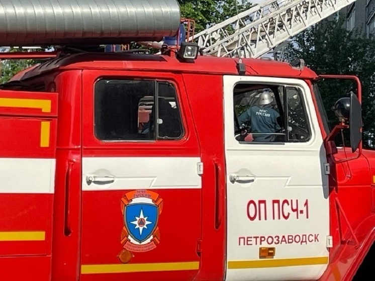 Наркодиспансер загорелся в Петрозаводске