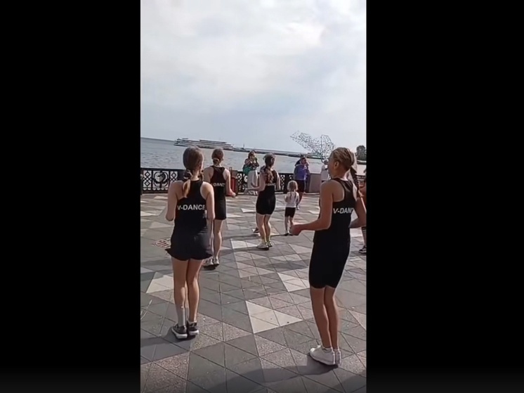 Онежскую зарядку провела тренер спортивной школы на Набережной Петрозаводска