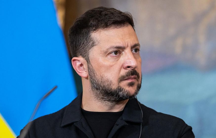 «Что дальше? В другом вертолете из Лондона летит Залужный, и РФ переходят 12 областей»: Зеленского призвали к перемирию