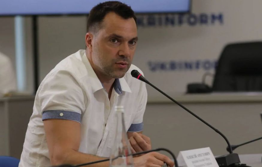 Арестович* оправдал начало СВО. «Путин имел полное право. Украина виновата»