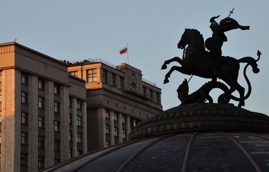 «Я очень люблю русских, но строго в рамках СБУ»: почему депутат Госдумы так сказал?