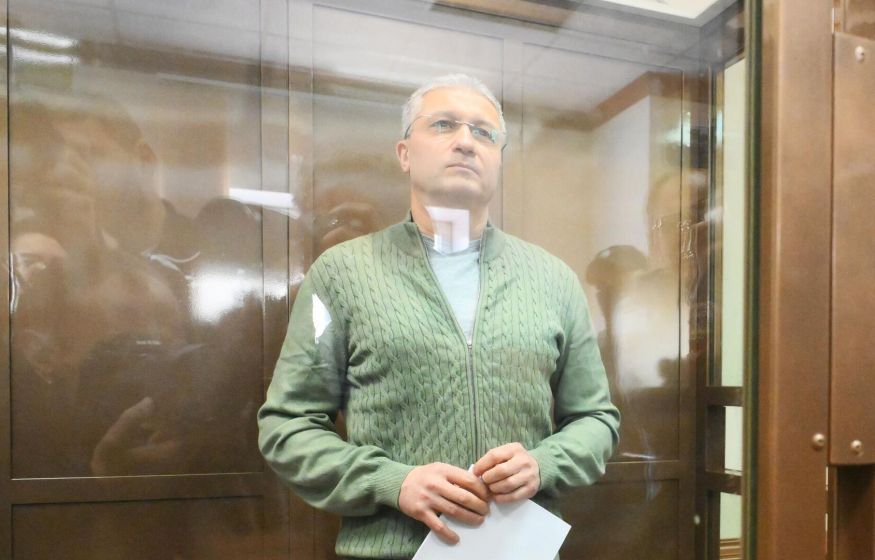 Тимур Иванов «пропал». Заседание суда перенесено: РБК