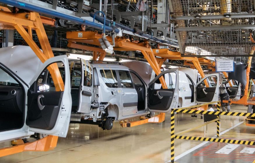 «Не сделали ни телефона, ни авто нормальное»: в Госдуме бьют тревогу