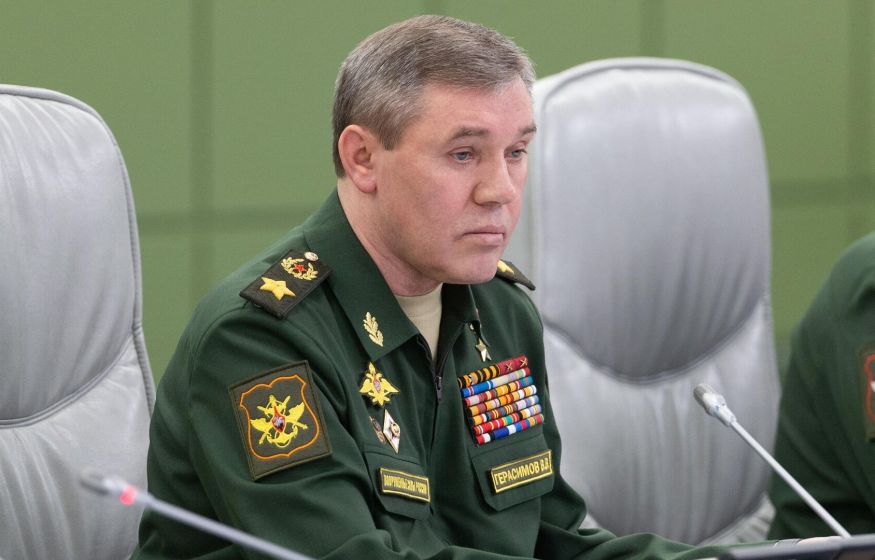 «Герасимов признался, что боится завершения СВО. Опасается унизительной участи, как у Шойгу»: «Разведчик»