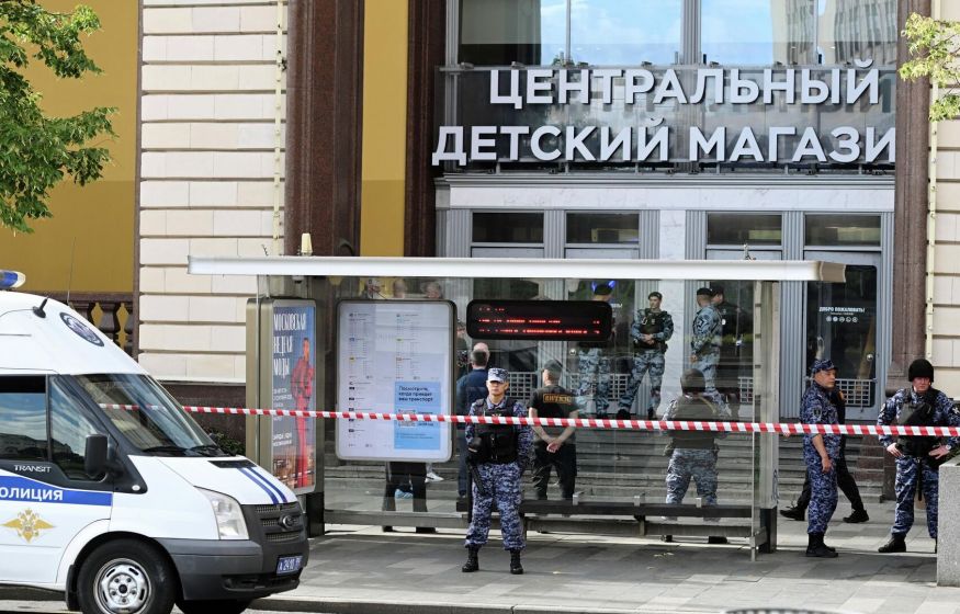 Взрыв рядом со штаб-квартирой ФСБ в Москве: есть погибший и раненые