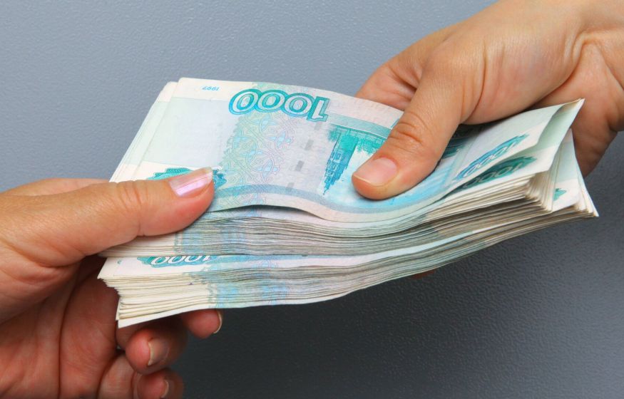 В Госдуме объяснили, почему меняется расчет среднего заработка. Как с осени будут считаться отпускные?