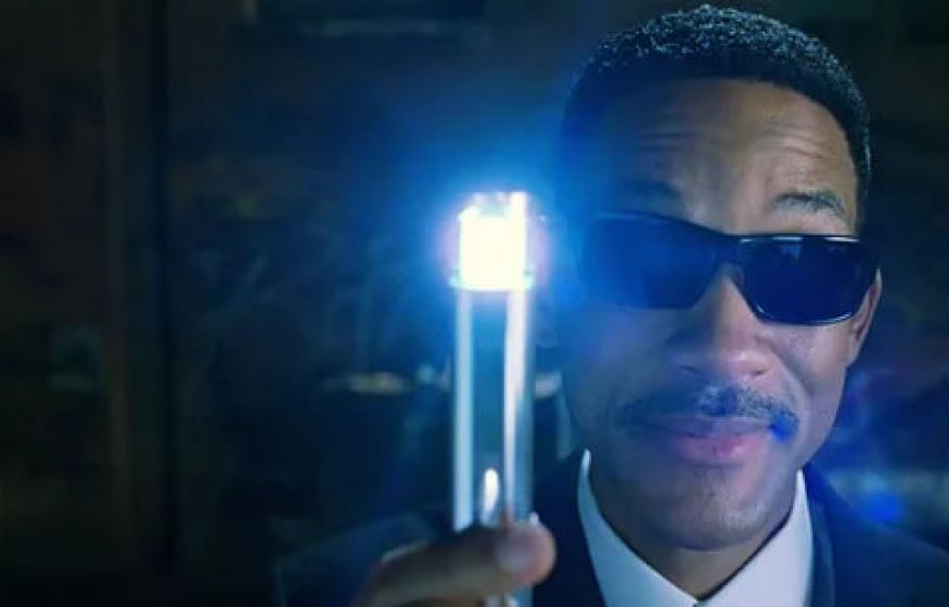 Японские ученые смогли стереть память. Сюжет фильма «Люди в черном» становится реальностью : РГ