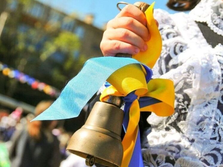 В российских общеобразовательных учреждениях утвержден список предметов, являющихся необходимыми для завершения этапа основного общего образования