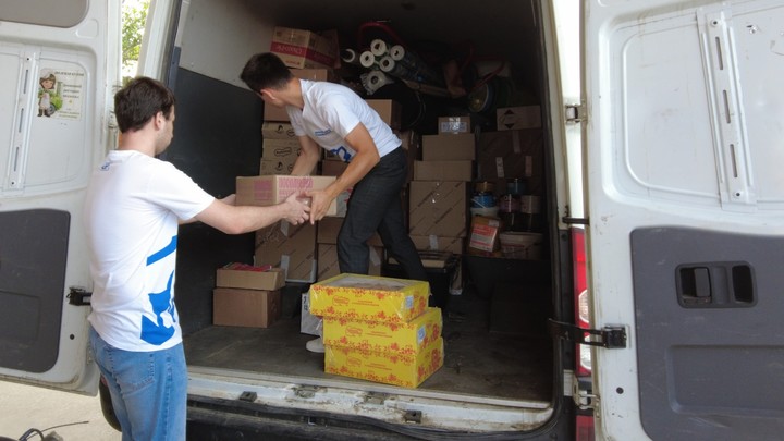 Жители Адыгеи отправили гуманитарную помощь бойцам на передовую
