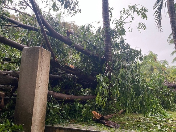 «Было ощущение, что взлетим на воздух»: москвичка рассказала о тайфуне на Хайнане