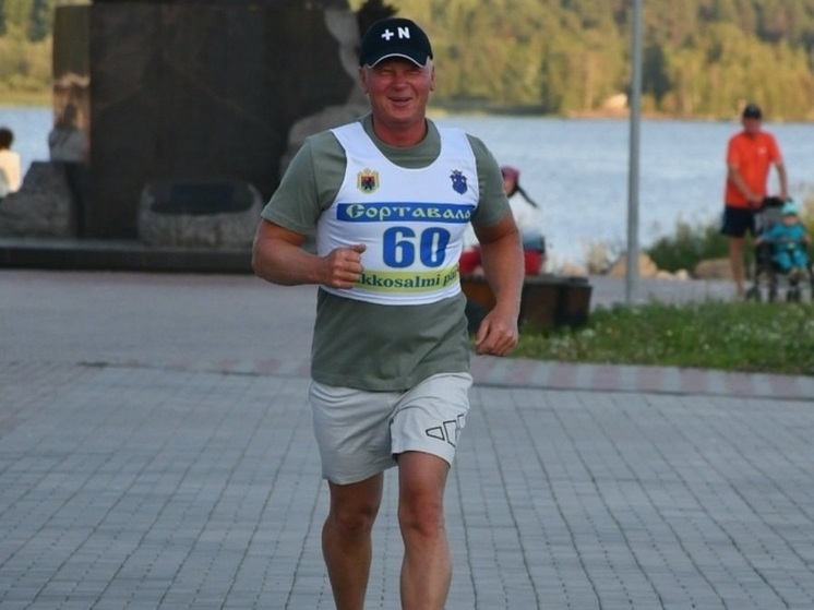 Глава Сортавалы Крупин присоединился к забегу в День физкультурника