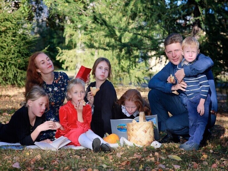 Многодетная семья из Карелии стала семьей года в России