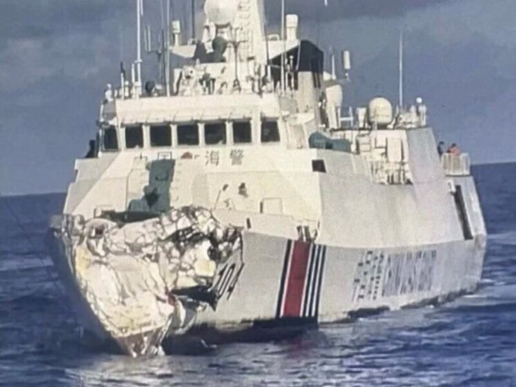 Стычка китайского военного корабля с противником закончилась неприятным инцидентом