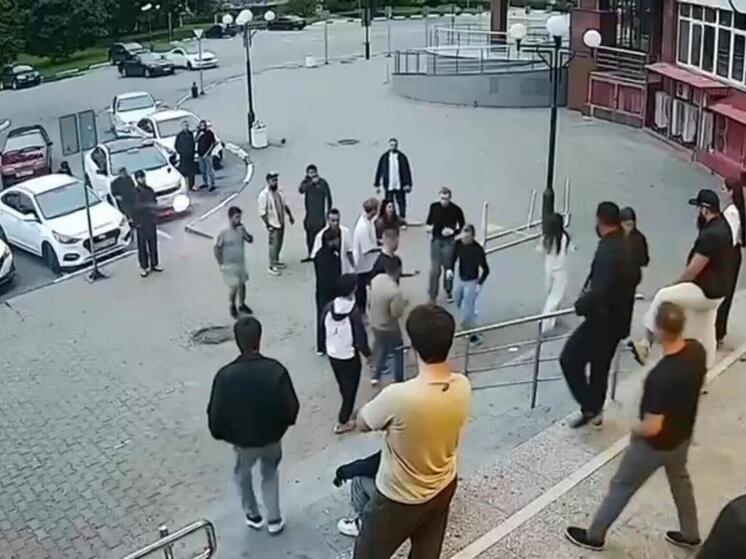 Выяснились подробности жестокого избиения футболиста группой мигрантов в Щелково