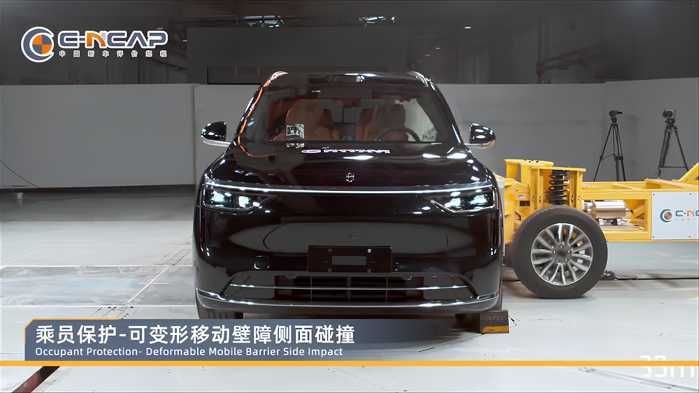  Aito M8 стал самым безопасным автомобилем Китая. Кроссовер получил рекордную оценку за краш-тест