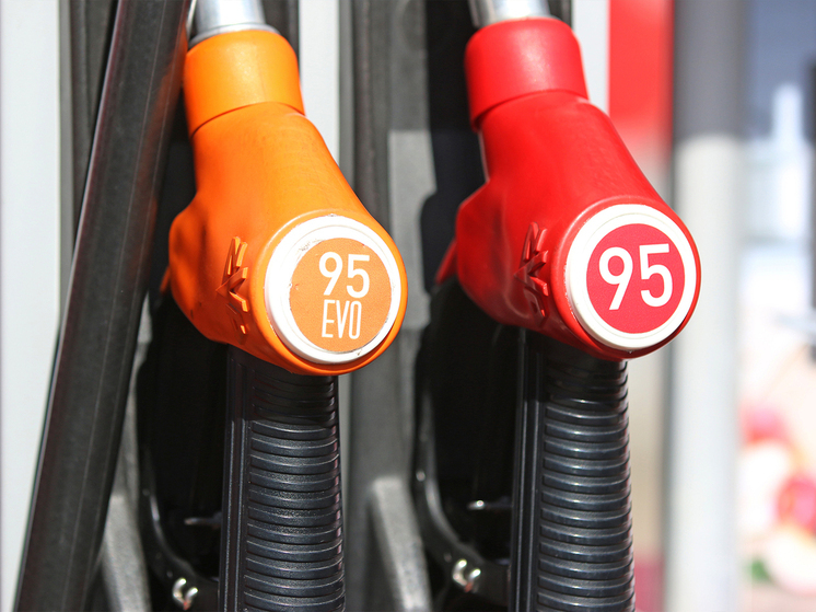 Эксперт Юшков: «Ситуация с дефицитом бензина близка к опасной грани»