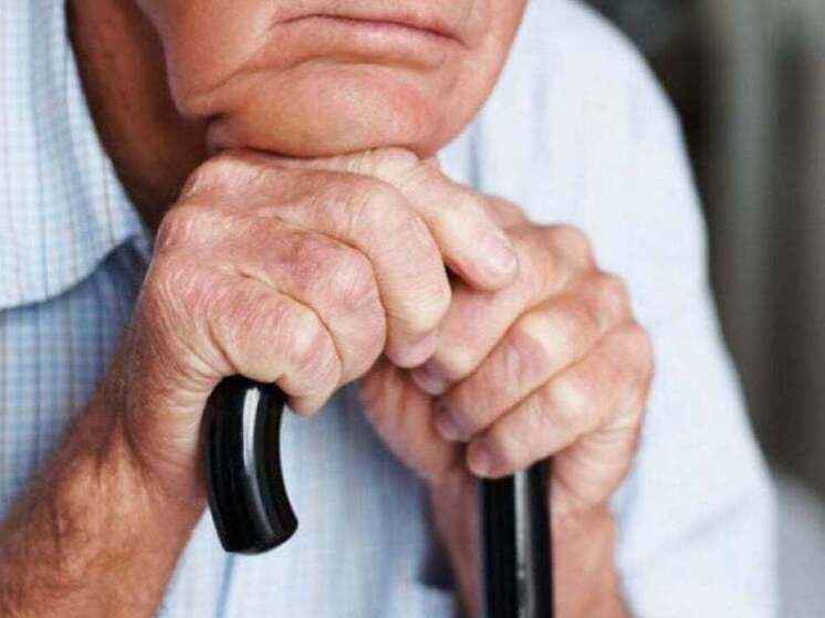 В Петрозаводске продавец магазина подозревается в краже денег у пожилого покупателя