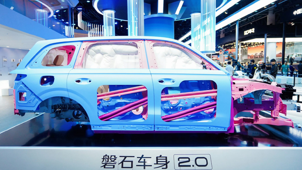 Chery Fulwin T11 получил уникальные «шторки» безопасности. Такой SUV ждут в России