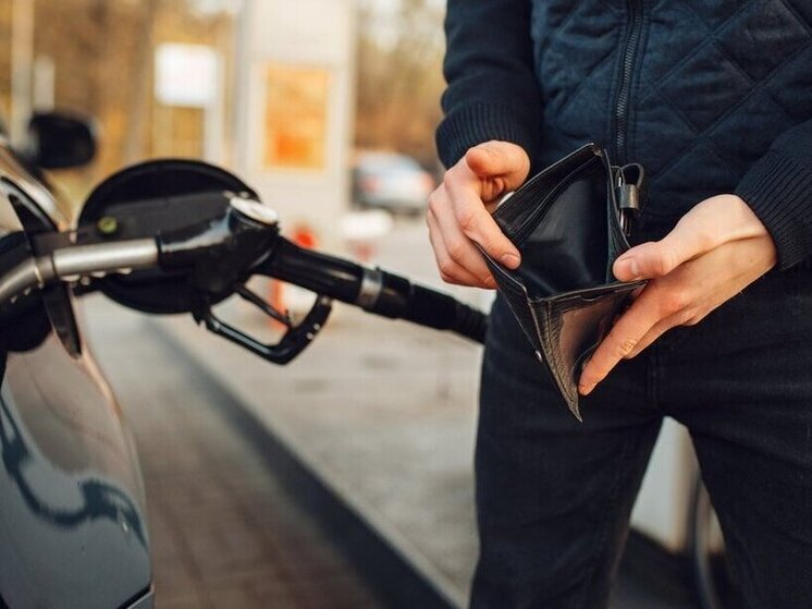 Во вторник на торгах зафиксирован значительный скачок стоимости бензина, достигший небывалых высот