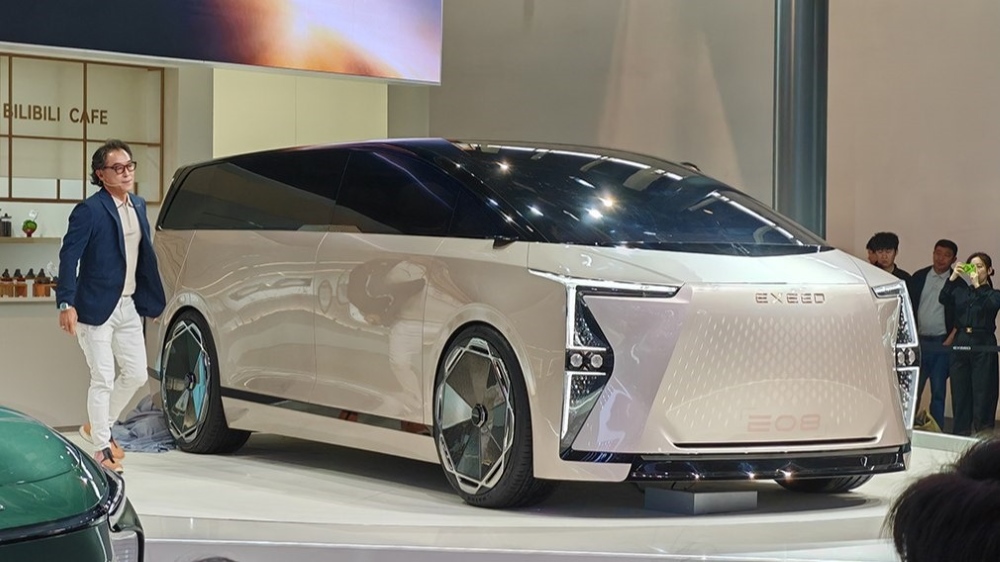 Exeed не станет выпускать свой первый минивэн. Но у Chery появится его альтернатива