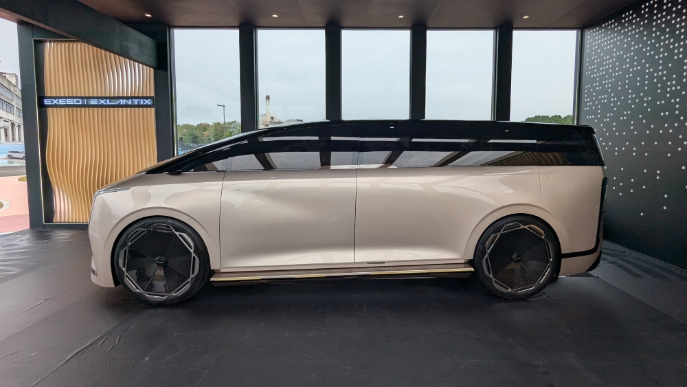 Exeed не станет выпускать свой первый минивэн. Но у Chery появится его альтернатива