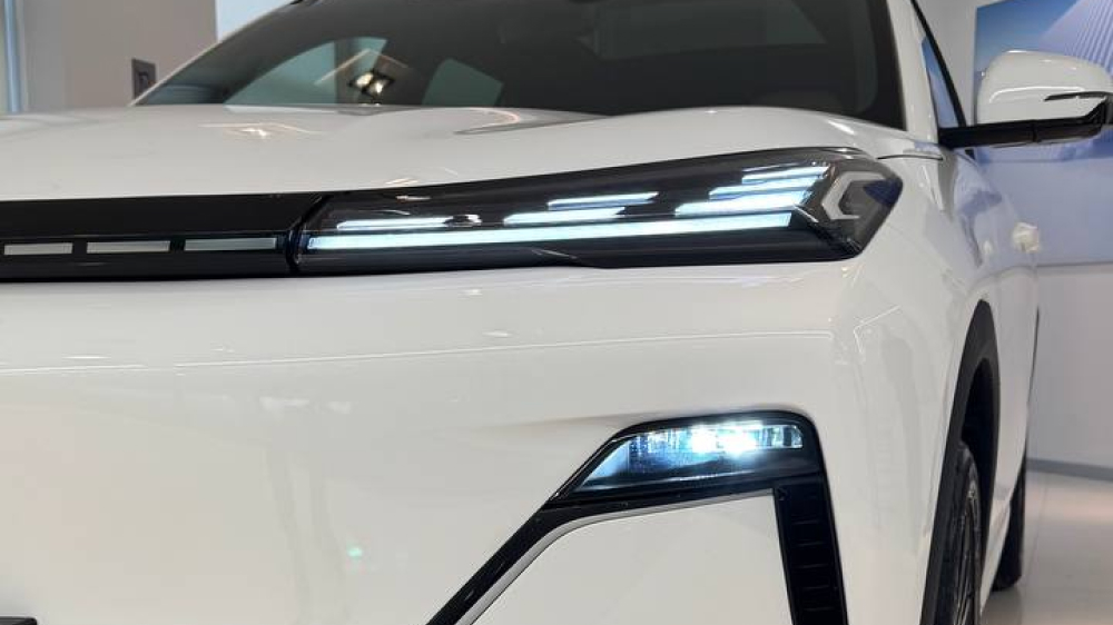  Geely Galaxy Starship 7 показали дилерам в России. Сколько он будет стоить