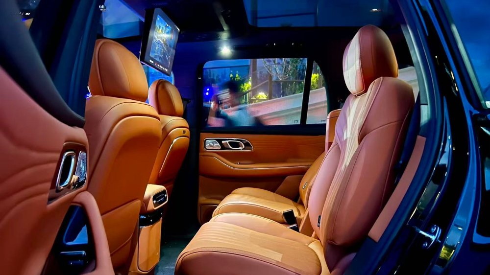 Гибридный кроссовер Geely Galaxy M9 вышел в предзаказ. У него 883 л.с.