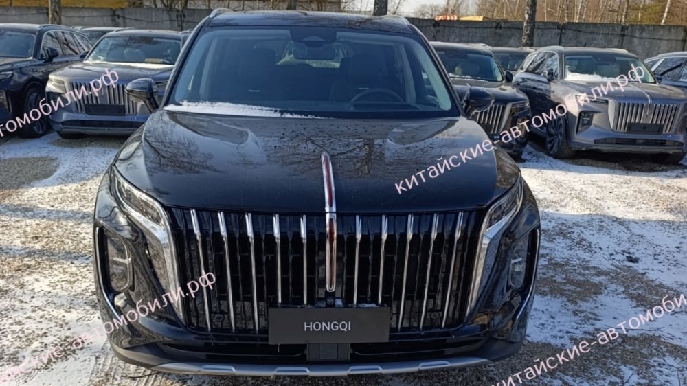  Hongqi готовится представить в России семиместный кроссовер HS7. Новые подробности