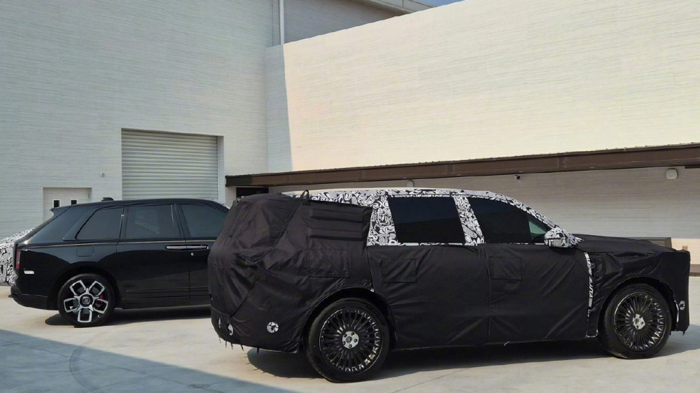 Кроссовер Voyah Taishan «засветился» на новых фото. Они намекнули на конкуренцию с Rolls-Royce