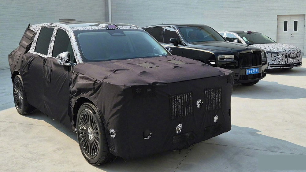 Кроссовер Voyah Taishan «засветился» на новых фото. Они намекнули на конкуренцию с Rolls-Royce