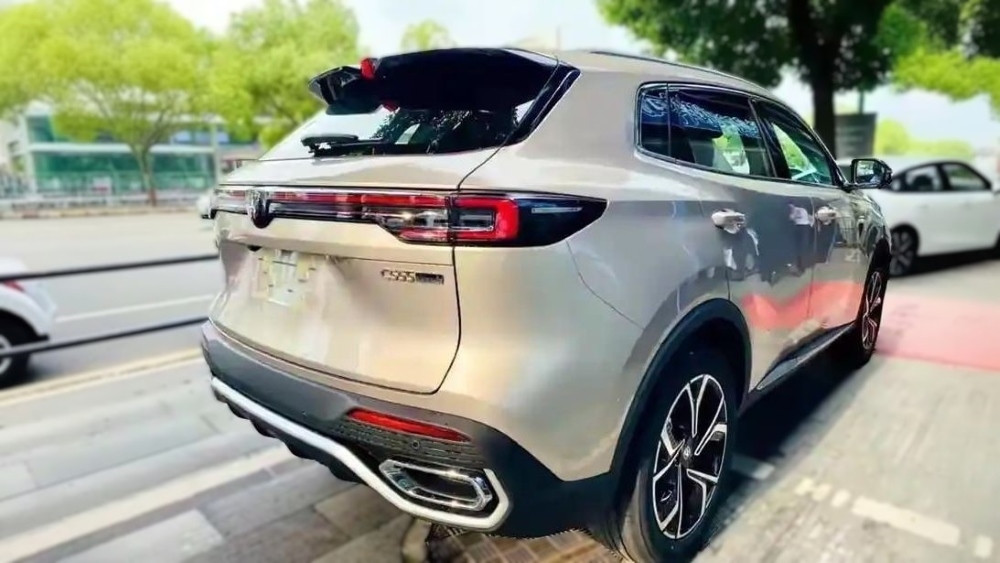  Новый Changan CS55 Plus заметили в Китае. Характеристики и фото