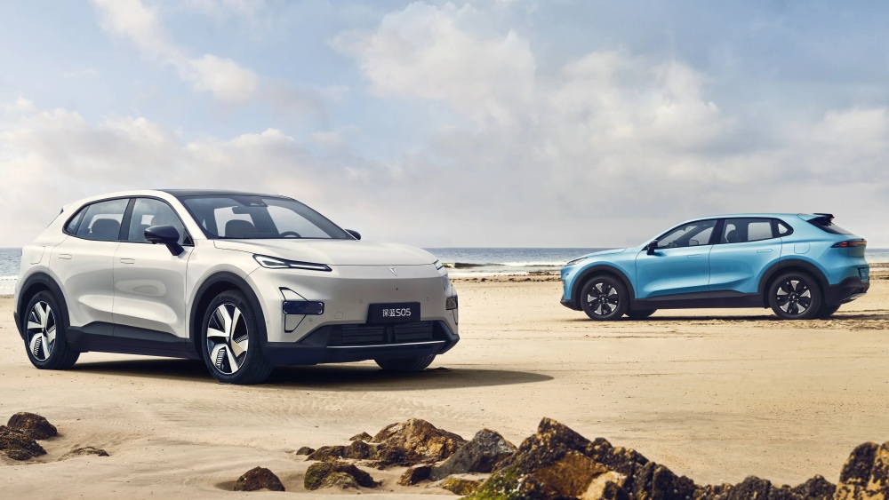 Обновленный Changan Deepal S05 представили в Китае. Эту модель ждут в России