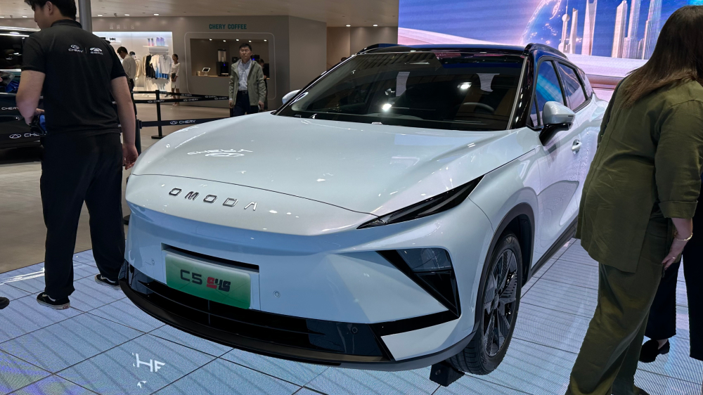  Omoda привезет в Россию два новых кроссовера. Что это за модели