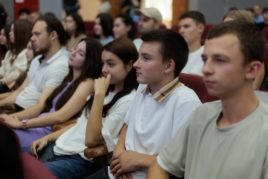 В АГУ для участников слета талантливой молодежи организована образовательная программа