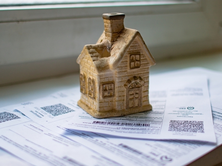 Сироты в Петрозаводске получили сертификаты на покупку собственного жилья