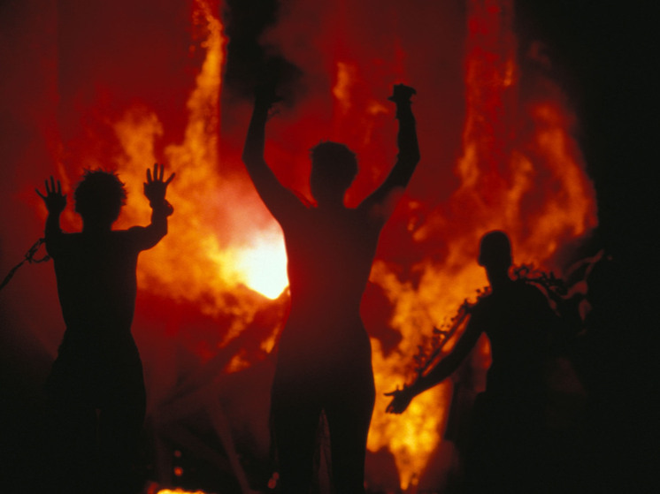 Что такое Burning Man и почему там гибнут люди