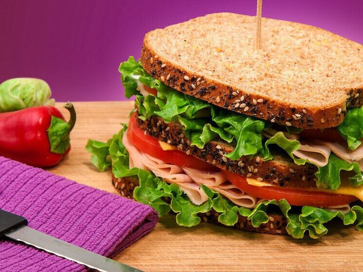 О полезной альтернативе вредному бутерброду с колбасой рассказал врач из Карелии