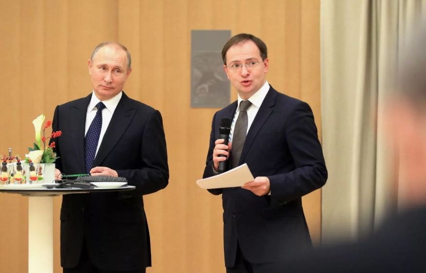 «Речи Путина раздражают аудиторию»: Мединскому устроили разнос