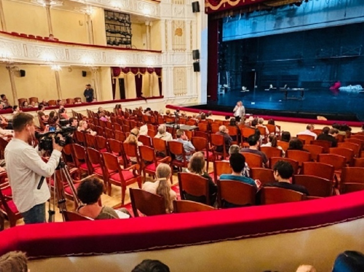 Театры из разных регионов России и зарубежных стран привезли свои постановки в Карелию