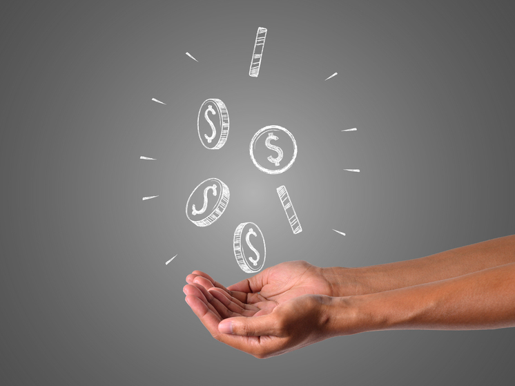 Из отпуска — в долговую яму: каждый десятый россиянин едет на море за счет банка