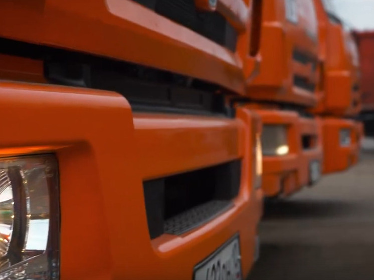 В Петрозаводске новые ломовозы вышли для уборки крупногабаритного мусора