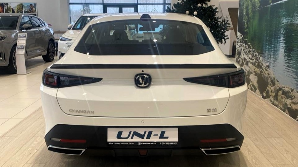 Changan представил в России модель Uni-L. Она заменит Lamore